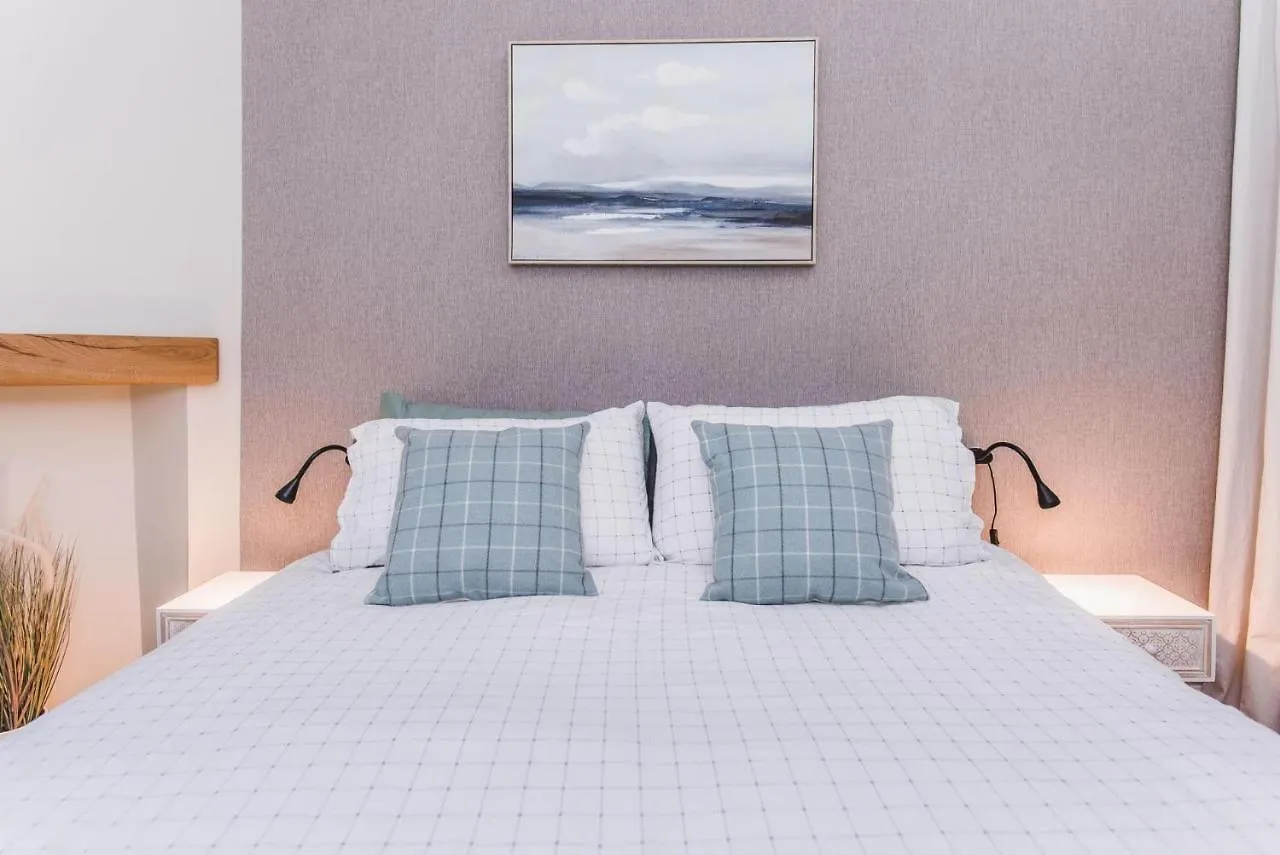 New Sleek 1Bd Edinburgh City Centre Stay 0*,  United Kingdom